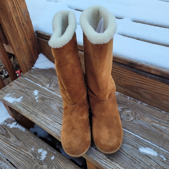 J. Crew Chestnut Suede Boots With Fleece Lining - Picture 2 of 6